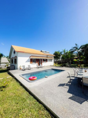 Villa à 15min de St-Pierre avec piscine, bbq, parking